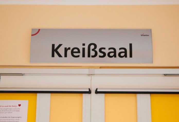 Anteil der Kaiserschnitt-Geburten auf neuem Höchststand Mehr als jede dritte Entbindung erfolgt in nordrhein-westfälischen Krankenhäusern per Kaiserschnitt. (Symbolbild)
