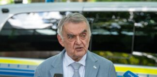 Notizen mit über 160 Sabotagezielen entdeckt Der NRW-Innenminister berichtete dem Landtag.