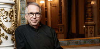 Essener Philharmoniker eröffnen ihre Saison mit Wagner und Bruckner Betrand de Billy gastiert in der Essener Philharmonie. Foto: Marco Borggreve