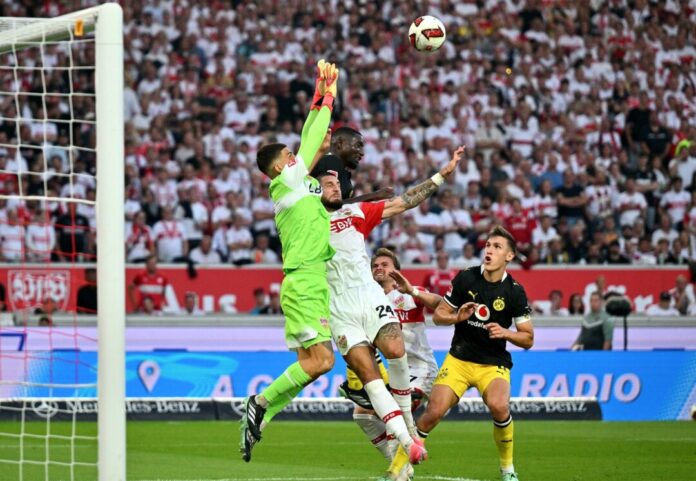 VfB Stuttgart - Borussia Dortmund Mangelware: Starfraumszenen im Samstagabendspiel.