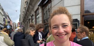 Deutsche erlebt Stimmung in Oslo: ganze Monarchie «greifbar» Die 38-jährige Julia hat die Tage nach dem Tod von Harald V. live miterlebt.