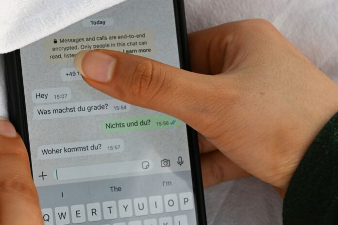 Sexualisierte Gewalt im Netz Beim Cybergrooming manipulieren Täter gezielt Kinder und Jugendliche (Archivbild).