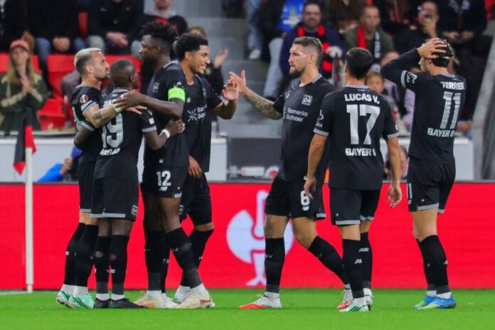 Bayer Leverkusen - NK Celje Leverkusen jubelt über das Tor zum 1:0.