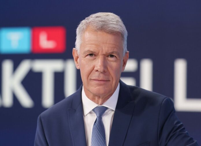 Peter Kloeppel Peter Kloeppel moderierte zwischen 1992 und 2024 «RTL Aktuell» und gehörte zu den populärsten Nachrichtenmännern im deutschen Fernsehen. (Archivbild)