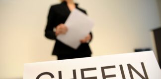 Frauen in Führungspositionen: NRW läuft hinterher Frauen in Leitungspositionen sind in NRW weiterhin in der Minderheit. (Symbolbild)