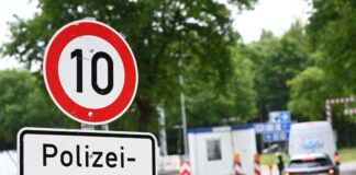 Gesuchte bei Kontrollen auf Autobahnen entdeckt Bei Kontrollen auf Autobahnen entdeckte die Polizei zwei mit Haftbefehl gesuchte Männer. (Symbolfoto)
