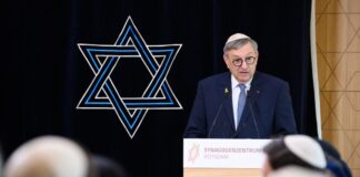Zentralrats-Vize Lehrer: Antisemitismus ist normal geworden Abraham Lehrer, Vorsitzender der Kölner Synagogen-Gemeinde zeigt sich erschreckt von der fehlenden Solidarität mit Juden nach starken Ergebnissen für AfD und Linke. (Archivbild)