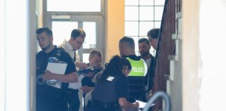 NRW geht gegen Betrug mit Schrotthäusern und Mietwucher vor Kontrollen in Problemimmobilien: Behörden und Polizei suchen wieder nach Mietwucher und Sozialbetrug. (Archivbild)