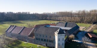 Hunderte Denkmäler öffnen in NRW ihre Türen Macht als eines von hunderten Denkmälern in NRW seine Pforten am «Tag des offenen Denkmals» mit: das Haus Bürgel in Monheim. (Archivbild)