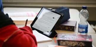 Streit mit Samsung: Stadt darf erstmal keine iPads kaufen Apple-Konkurrent Samsung fordert, dass alle Hersteller bei den lukrativen Aufträgen der Schulträger eine Chance bekommen. (Symbolbild)