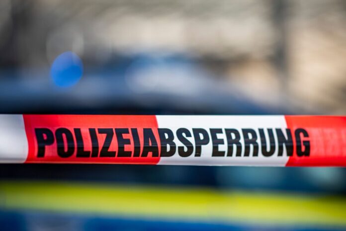Polizeieinsatz: Schüsse in Köln-Mühlheim In Köln-Mühlheim sind am Freitagmorgen mehrere Schüsse auf ein Haus abgegeben worden. (Symbolbild)
