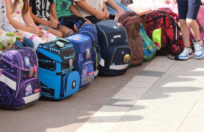 Schule An Grundschulen ist der Anteil der Schüler mit Migrationsgeschichte höher als an anderen Schulen. (Symbolbild)