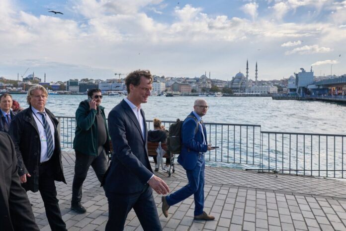 Türkeireise von Ministerpräsident Wüst Für NRW-Ministerpräsident Hendrik Wüst ging es bei seiner Türkeireise auch nach Istanbul.