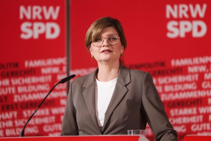 Sarah Philipp Die nordrhein-westfälische SPD-Chefin Sarah Philipp fürchtet nach den Landtagswahlen um die Stabilität des Koalitionspartners im Bund. (Archivbild)