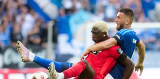 Viel Einsatz, kein Tor: 0:0 zwischen Schalke und Elversberg Schalker und Elversberger lieferten sich viele enge Duelle.