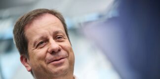 Vonovia ist bereit für den Bau von Soldatenwohnungen Vonovia-Chef Luka Mucic. Deutschlands größter Immobilienkonzern kann sich weiterhin gut vorstellen, für die Bundeswehr Soldatenwohnungen zu bauen und zu betreiben.