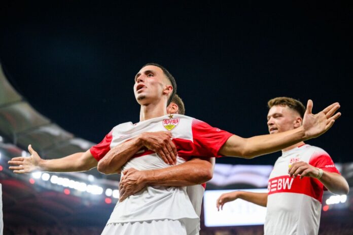 VfB Stuttgart - 1. FC Köln Torschütze Bilal El Khannouss lässt sich feiern.