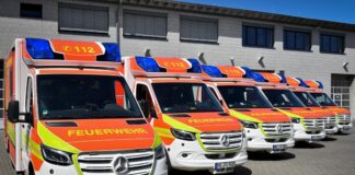 Rettungsdienstgebühren: Lage in Velbert bleibt ungeklärt Rettungswagen stehen für Einsatzfahrten bereit. Archivfoto: Kehren