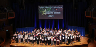 IHK ehrt die besten Absolventen 2026 Die Industrie- und Handelskammer hat die besten Absolventen aus der Region geehrt. Foto: IHK Düsseldorf / Melanie Zanin