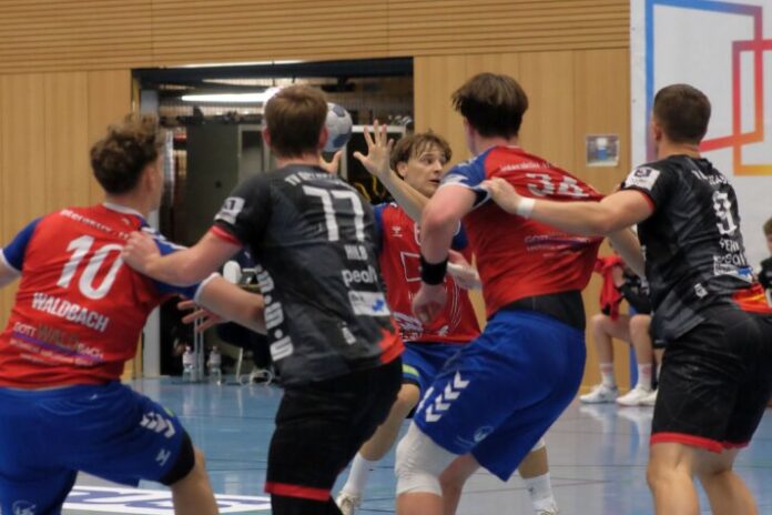 Luca Schulz am Ball. In der Partie mit 12 Treffern. Foto: Interaktiv.Handball Luca Schulz am Ball. In der Partie mit 12 Treffern. Foto: Interaktiv.Handball