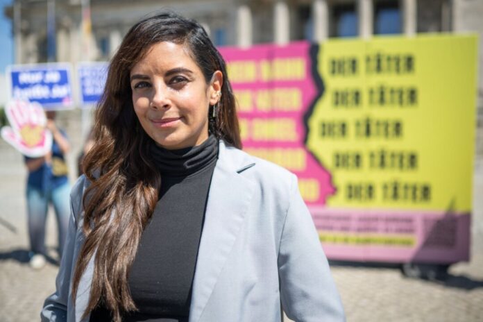 Collien Fernandes Die Schauspielerin Collien Fernandes hat eine breite Debatte über sexualisierte Gewalt im Internet ausgelöst. (Archivbild)