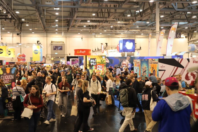 44_ME_Spielemesse (1) Je nach Event-Tag, Uhrzeit und Austellerstand war es proppenvoll in den Messehallen. Foto: Volkmann