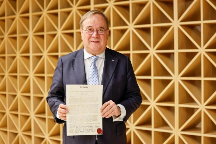 Armin Laschet wird nächster Aalkönig Armin Laschet ist jetzt Aalkönig von Bad Honnef.