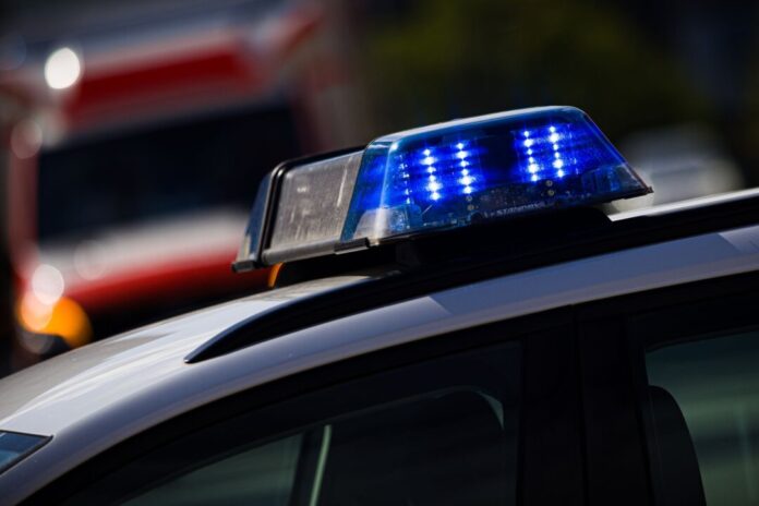 Polizei-Blaulicht Kollision mit zwei toten Frauen