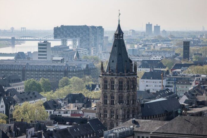 Festakt für Adenauer im Kölner Rathaus Bei einer Festveranstaltung erinnert die Stadt Köln an die Verdienste ihres früheren Oberbürgermeisters Konrad Adenauer. (Archivbild)