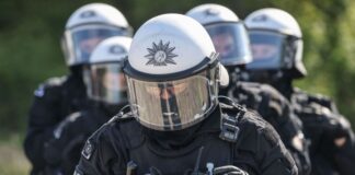 Amokalarm an Wuppertaler Gesamtschule ausgelöst Amokalarm an Gesamtschule in Wuppertal. (Symbolfoto)