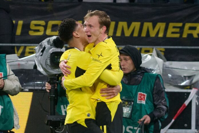 Borussia Dortmund - Eintracht Frankfurt Schoss das späte Siegtor für Borussia Dortmund: Joker Maximilian Beier.