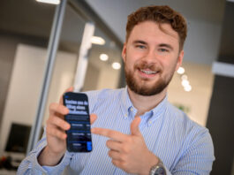 Vom E-Sport-Profi zum Gründer: Wuppertaler möchte KI-App nach Niederberg bringen Der Wuppertaler Maximilian Abels möchte den Mittelstand in Niederberg für seine App-Idee begeistern. Foto: Mathias Kehren