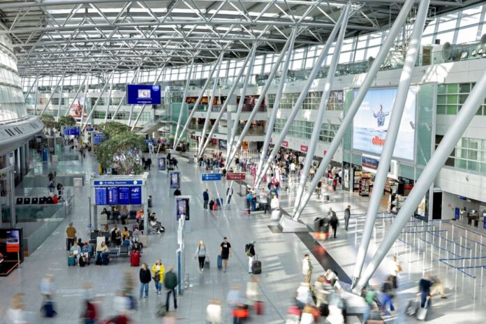DUS-Terminal Der Flughafen Düsseldorf rechnet in den Herbstferien mit rund 1,3 Millionen Passagieren. Fotos: Flughafen Düsseldorf / Andreas Wiese
