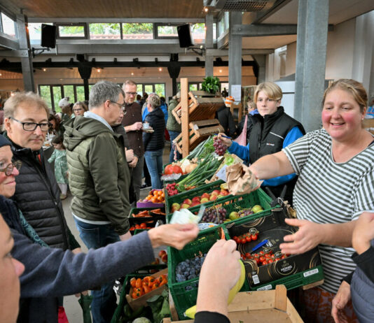 Besucheransturm beim Herbst- und Bauernmarkt in der Abtsküche