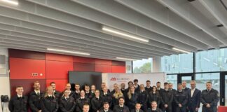 Zehnter Lehrgang: Nachwuchseinsatzkräfte starten an Kreisfeuerwehrschule Die Nachwuchskräfte des zehnten Lehrgangs an der Kreisfeuerwehrschule. Foto: Kreis Mettmann