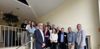 Lokaler Einzelhandel tauscht sich über Lage und Maßnahmen aus Wirtschaftsvertreterinnen und -vertreter trafen sich zum siebten Netzwerktreffen im Kreishaus. Foto: Kreis Mettmann