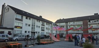 Tiefenbroich: Bürger gestalten ihre neue Mitte mit Ein Blick auf die Aktion. Foto: CDU Ratingen