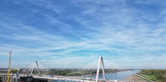 Streit um Leverkusener Rheinbrücke vor Gericht Vor dem Landgericht Köln beginnt ein Verfahren um die Leverkusener Rheinbrücke.