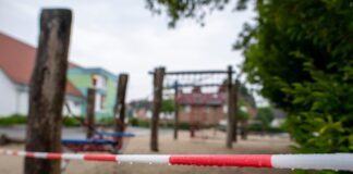 Kinderschutzbeauftragte: Schulhöfe länger offen lassen Schulhöfe sollen nach dem Willen der Landesbeauftragten auch nach Schulschluss für Kinder und Jugendliche offen bleiben. (Symbolbild)