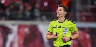 Wadenverletzung: Schiri-Wechsel in der Halbzeit Daniel Siebert musste die Spielleitung in Hoffenheim verletzt abbrechen. (Archivbild)