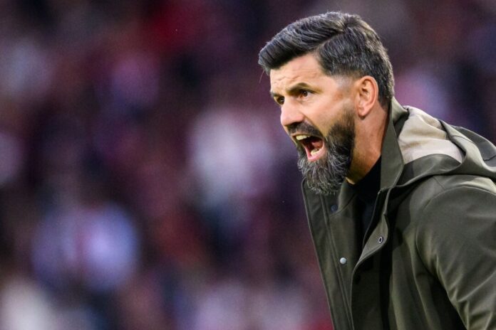 SC Freiburg - FC Schalke 04 Äußerte nach der Niederlage in Freiburg Selbstkritik: Schalke-Trainer Miron Muslic.