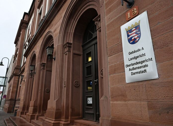 Landgericht und Oberlandesgericht Darmstadt Am Landgericht Darmstadt läuft ein nicht alltäglicher Prozess, bei dem es um Prostitution und tödliche Gewalt geht. (Symbolbild)