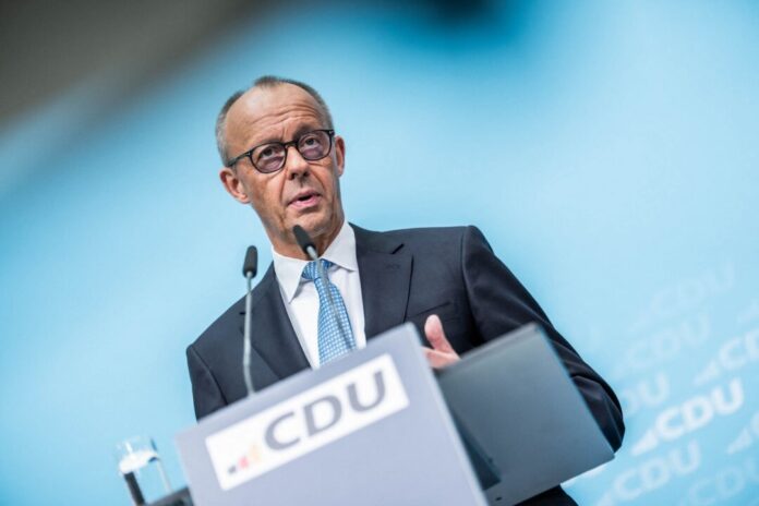 CDU Klausur Kanzler und CDU-Chef Friedrich Merz weist in der Pressekonferenz nach Beratungen der Parteispitze in Berlin Vorwürfe der zurückgetretenen Arbeitsministerin Bärbel Bas (SPD) und aus deren Partei zurück.