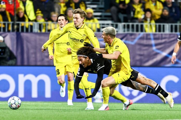FK Bodö/Glimt - Borussia Dortmund Dortmunds Fábio Silva hatte bei Bodö/Glimt einen schweren Stand.