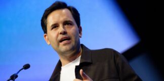 Winkel mit bisher bestem Ergebnis als JU-Chef bestätigt So gut hat Johannes Winkel bei einer Wahl zum JU-Vorsitzenden noch nie abgeschnitten.