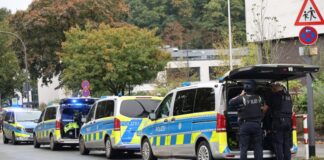 Amokalarm an Wuppertaler Gesamtschule wohl Fehlalarm Amokalarm an Wuppertaler Gesamtschule ausgelöst.