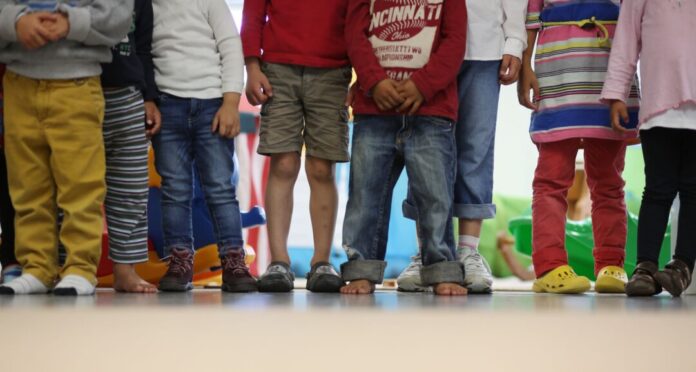 Kinder Mit 16 Geschwistern zusammen aufzuwachsen sprengt unsere Vorstellungskraft. (Symbolbild)