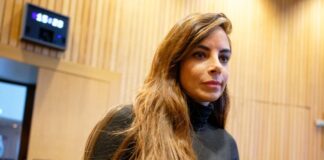 Fernandes kritisiert mangelnden Schutz gegen Deepfakes Die Schauspielerin Collien Fernandes hat eine breite Debatte über sexualisierte Gewalt im Internet ausgelöst.