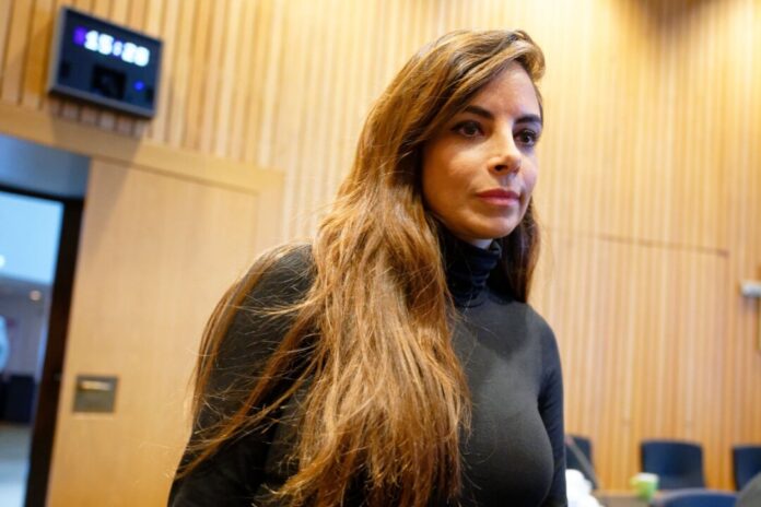 Collien Fernandes im NRW-Landtag Die Schauspielerin Collien Fernandes hat eine breite Debatte über sexualisierte Gewalt im Internet ausgelöst.