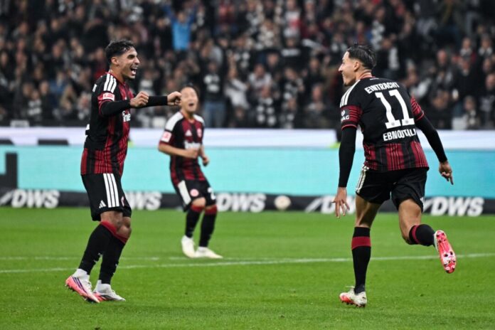 Eintracht Frankfurt - 1. FC Köln Ebnoutalib bejubelt das späte 1:0.